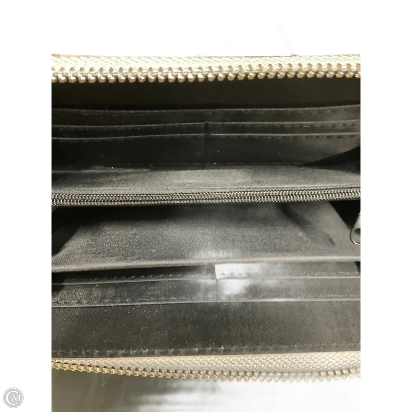 Wallet By Clothes Mentor, Size: Large