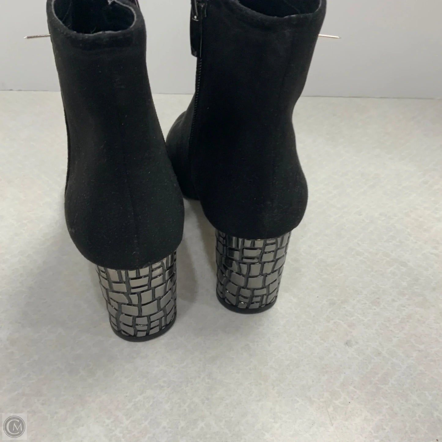 Boots Ankle Heels By Clothes Mentor In Black, Size: 7.5