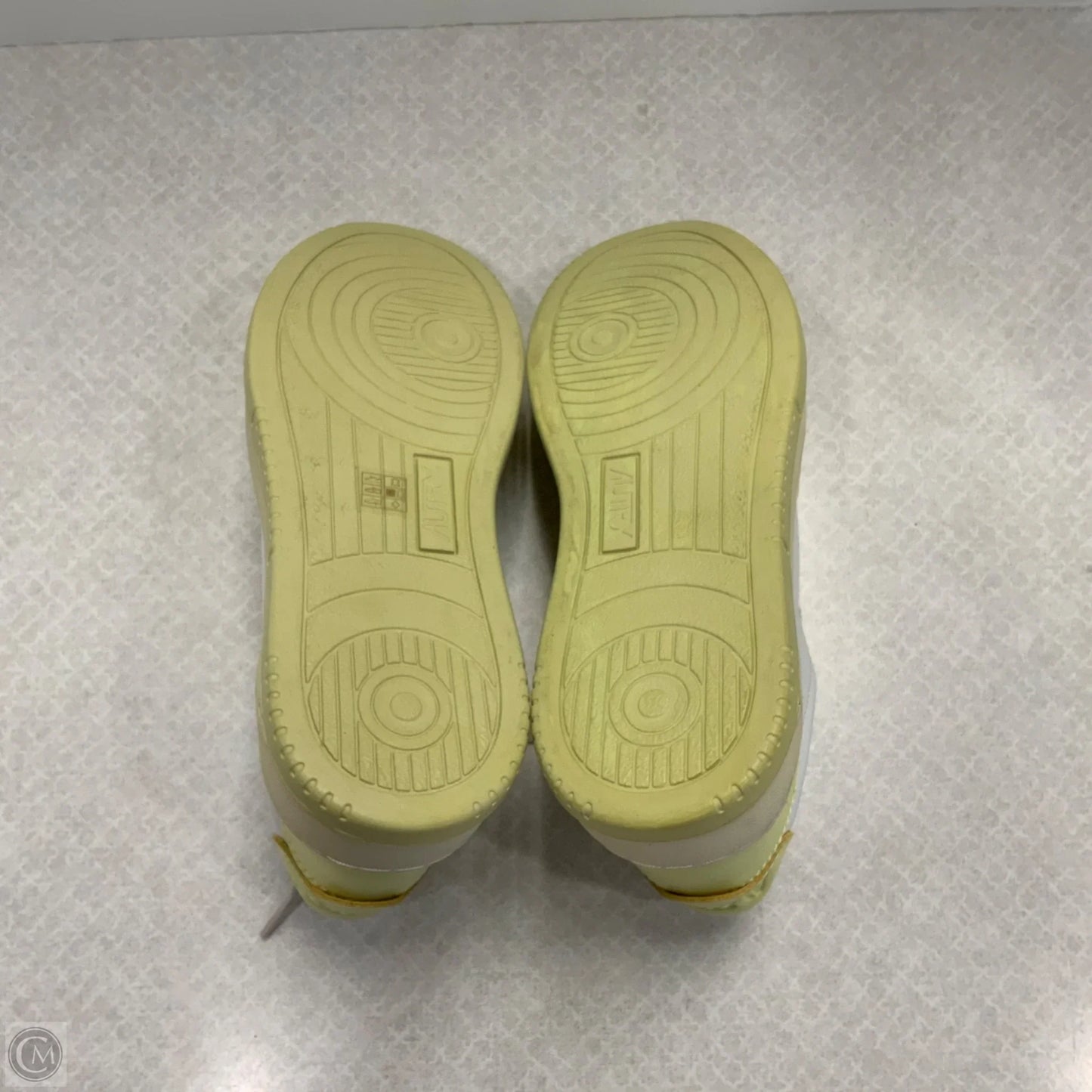 Shoes Sneakers By Autry In Yellow, Size: 8.5