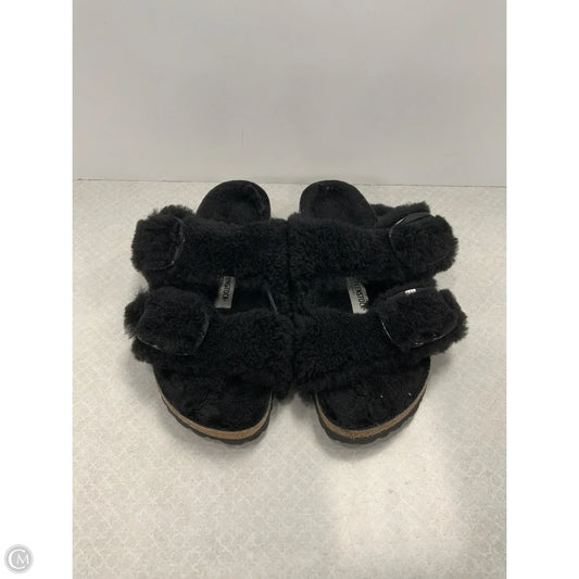 Sandals Flats By Birkenstock In Black, Size: 5