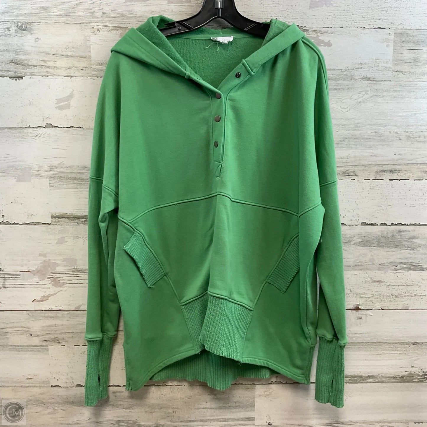 Top Long Sleeve By BUCKE LIST In Green, Size: M