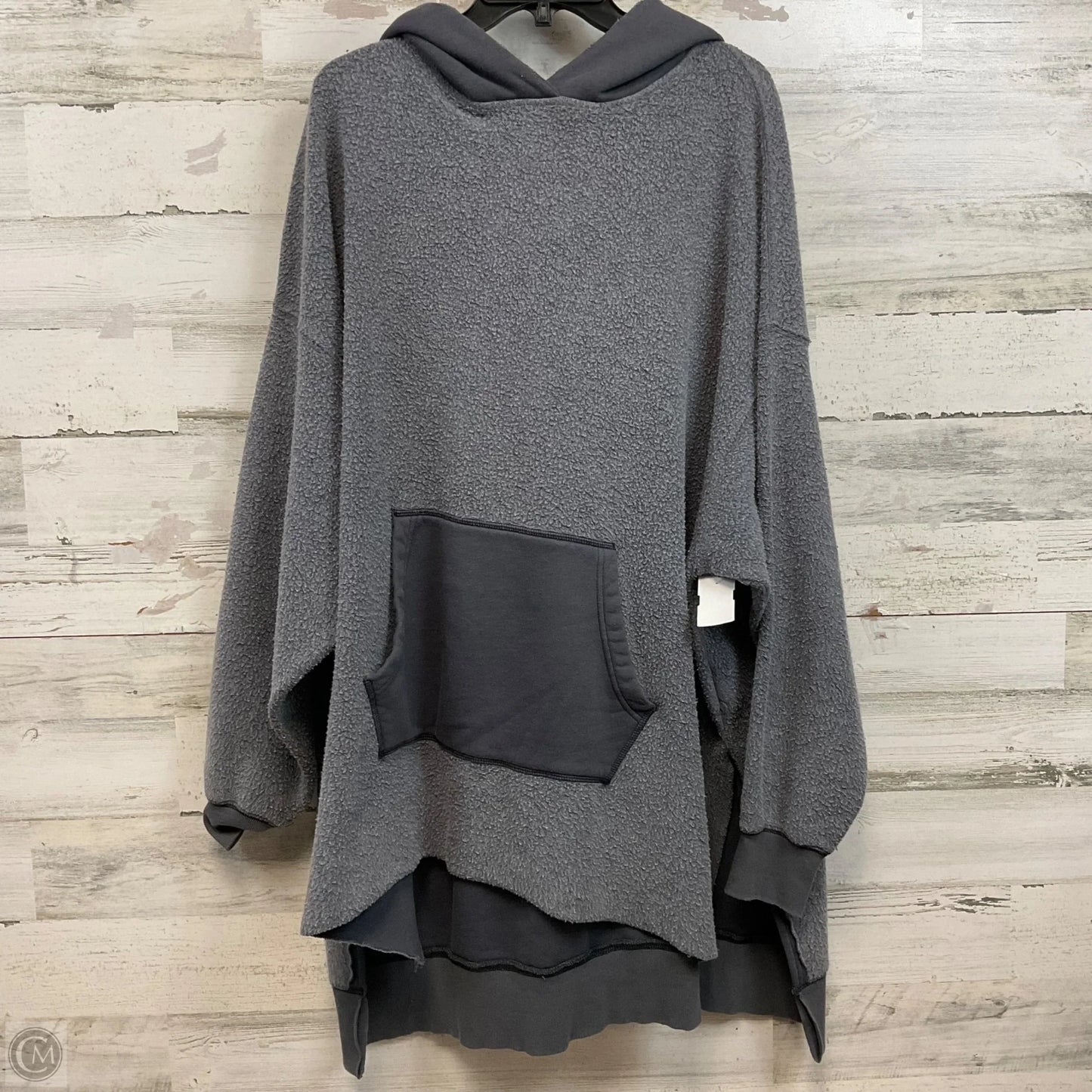 Sweatshirt Hoodie By We The Free In Grey, Size: M
