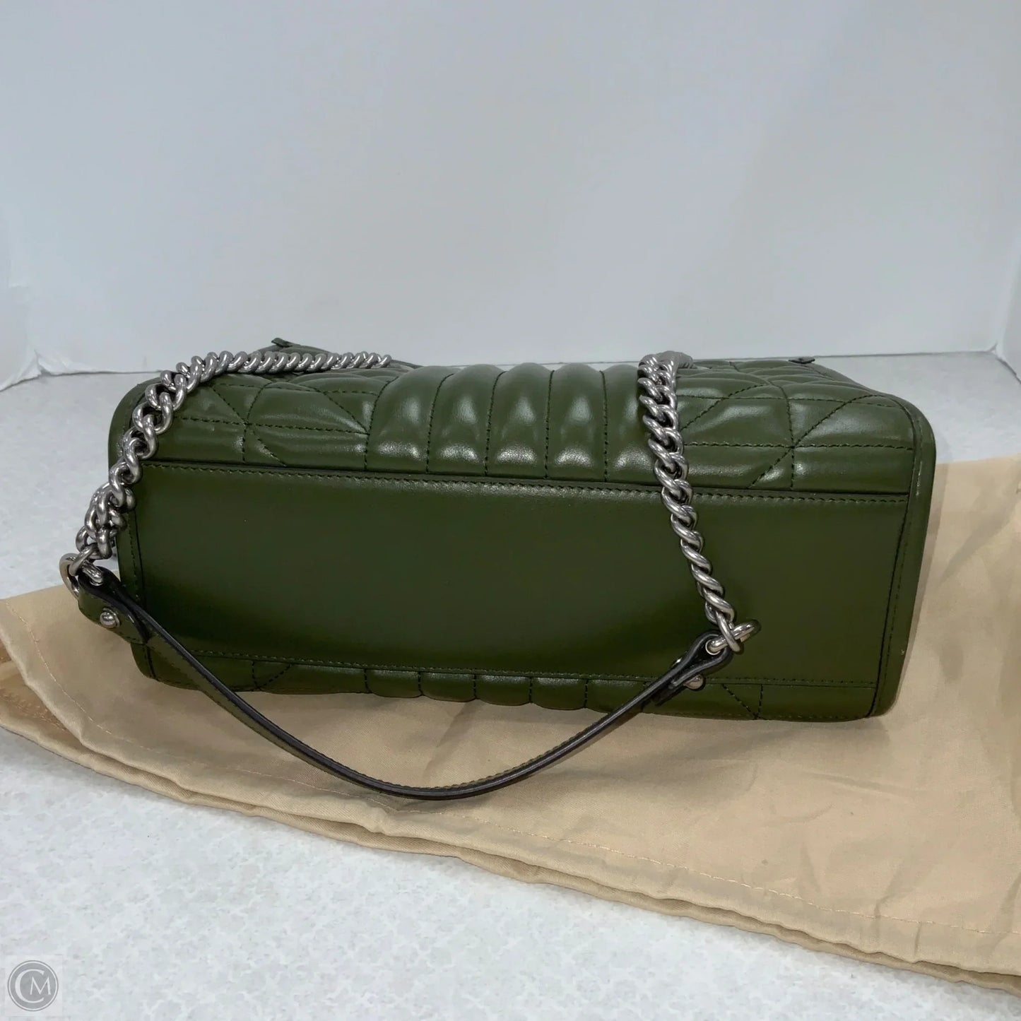 Handbag Luxury Designer By Gucci, Size: Medium