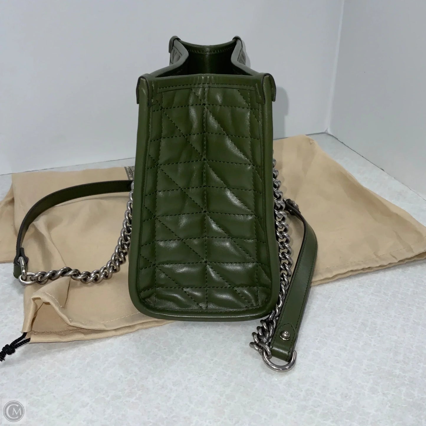 Handbag Luxury Designer By Gucci, Size: Medium