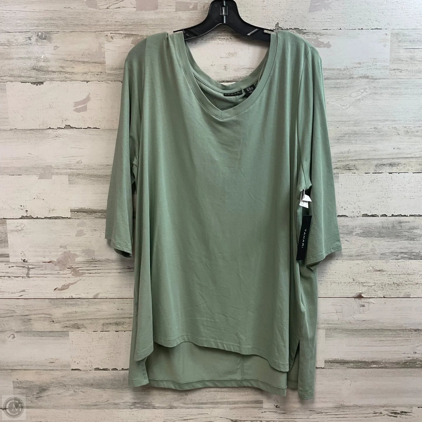 Top 3/4 Sleeve Basic By Tahari In Green, Size: 2x
