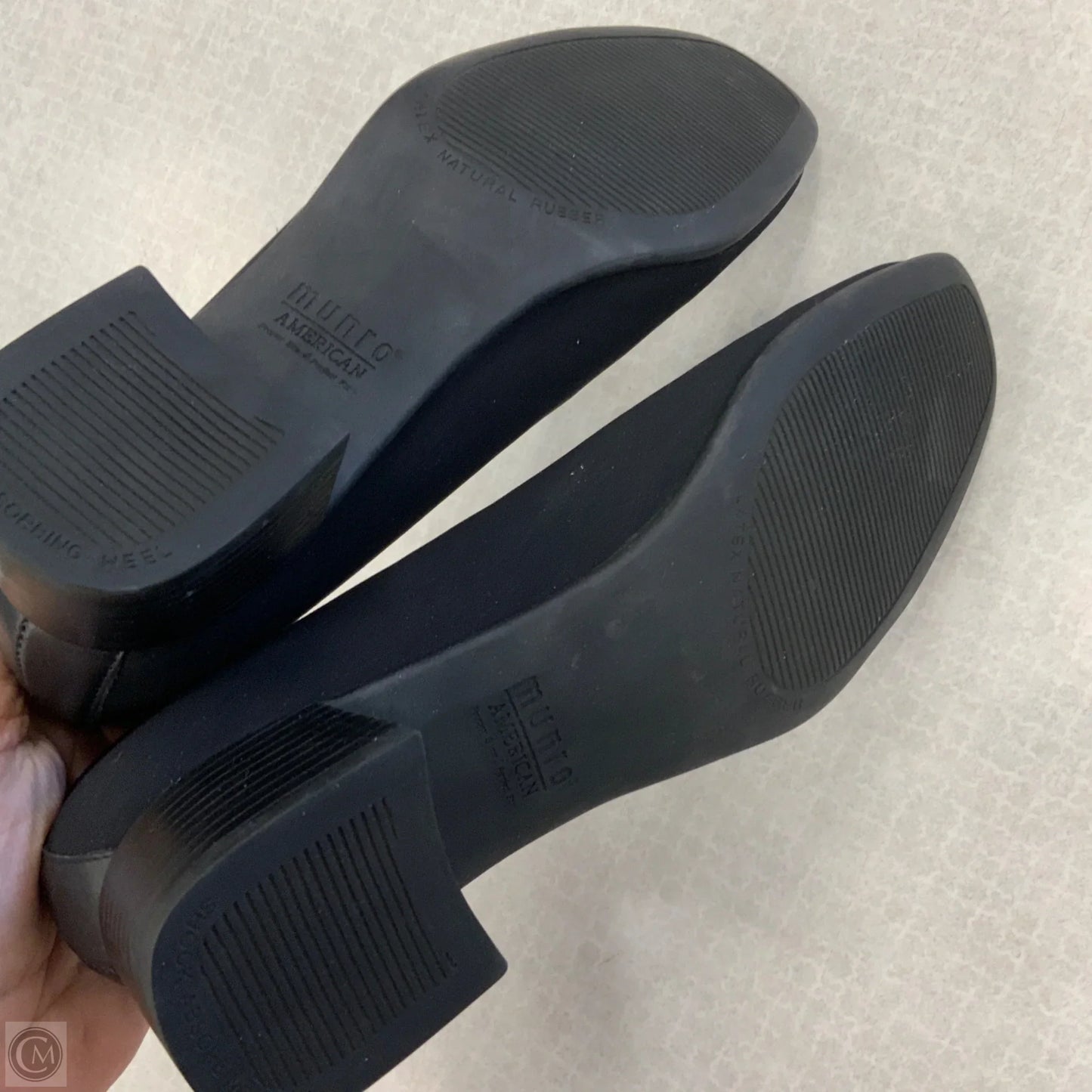 Shoes Heels Block By Munro In Navy, Size: 7.5