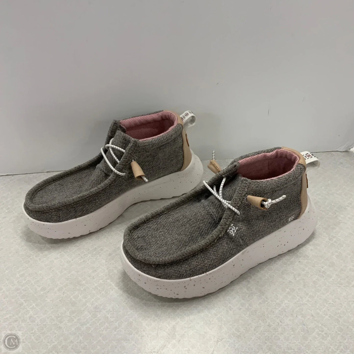 Shoes Flats By Hey Dude In Grey, Size: 6