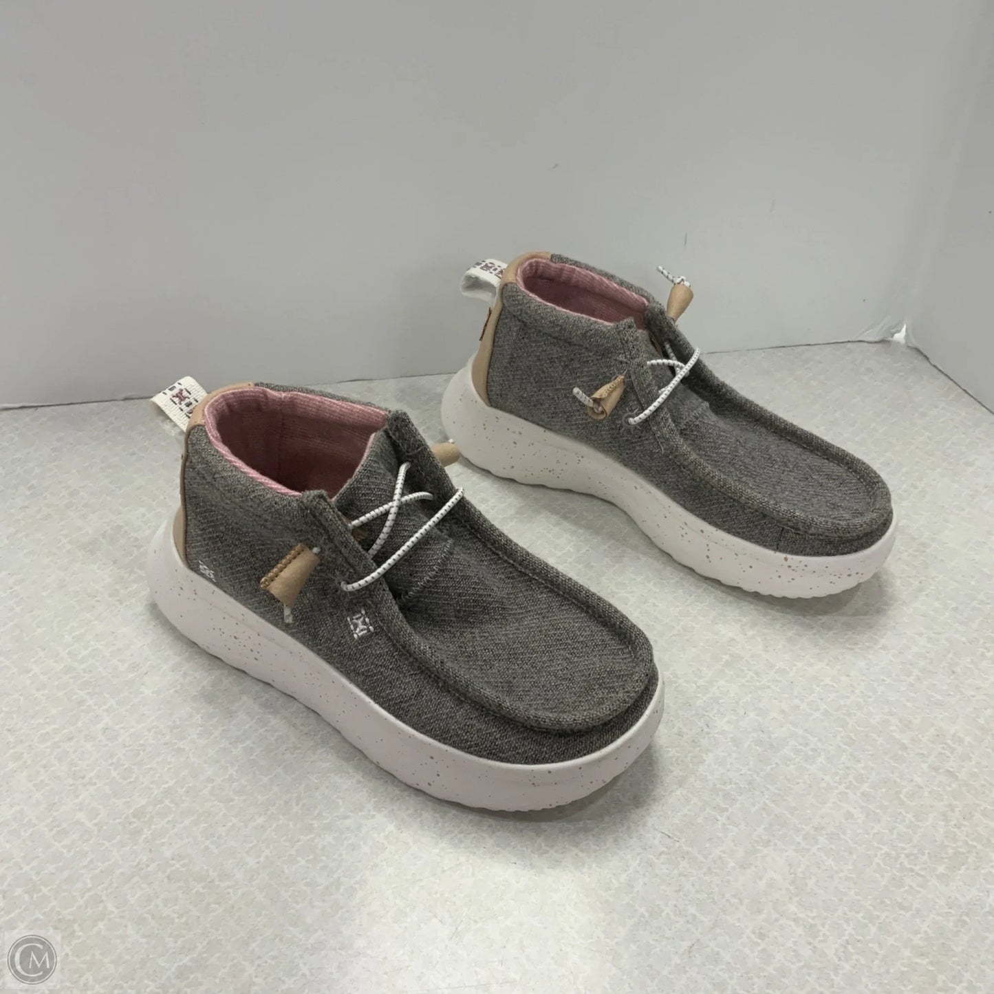 Shoes Flats By Hey Dude In Grey, Size: 6