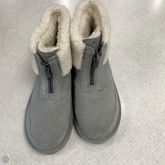 Boots Ankle Flats By Koolaburra By Ugg In Grey, Size: 7