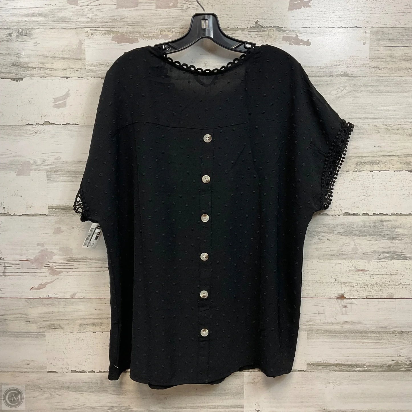Top Short Sleeve By Dokotoo In Black, Size: 2x