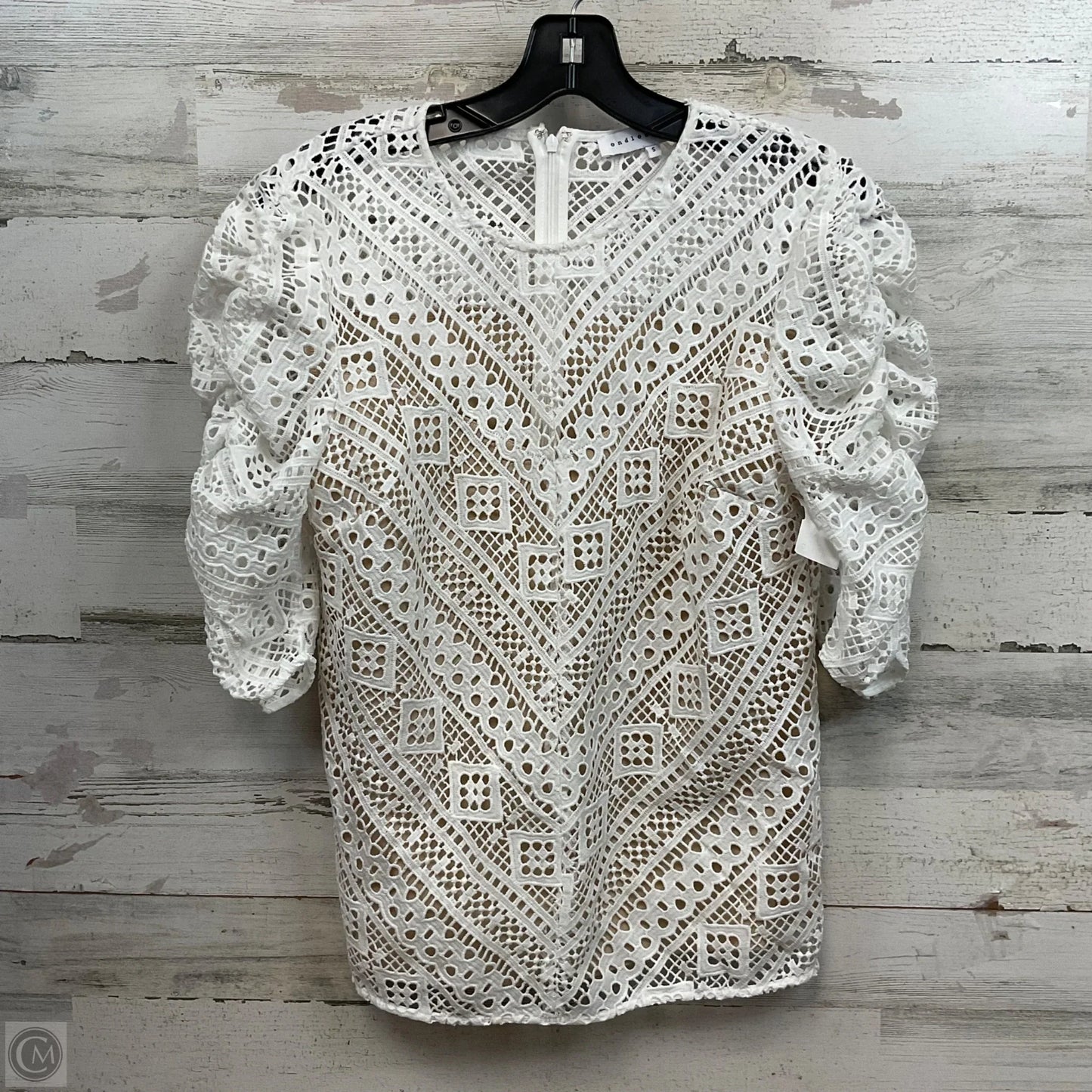 Top Short Sleeve By Endless Rose In White, Size: S