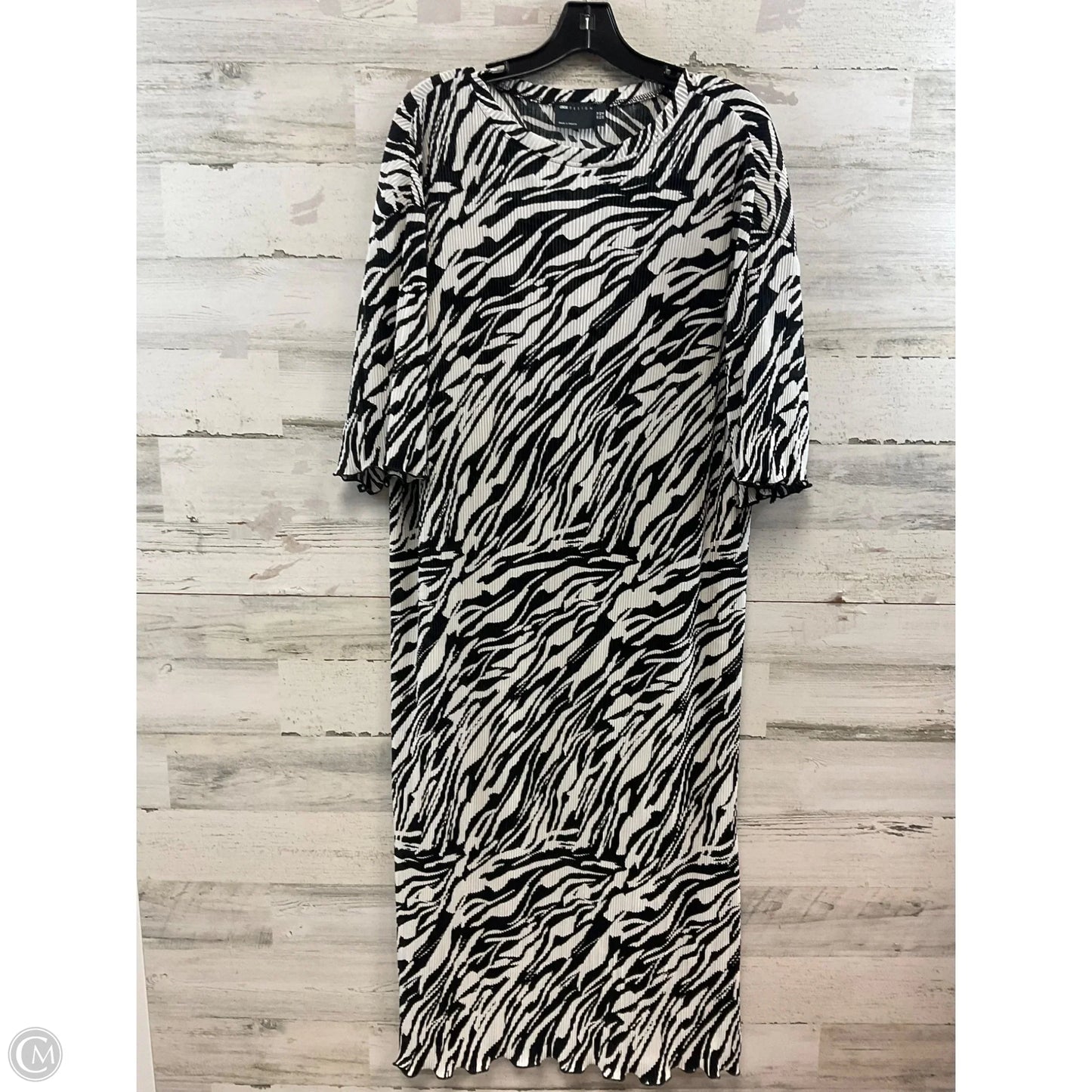 Dress Casual Midi By Asos In Black & White, Size: M