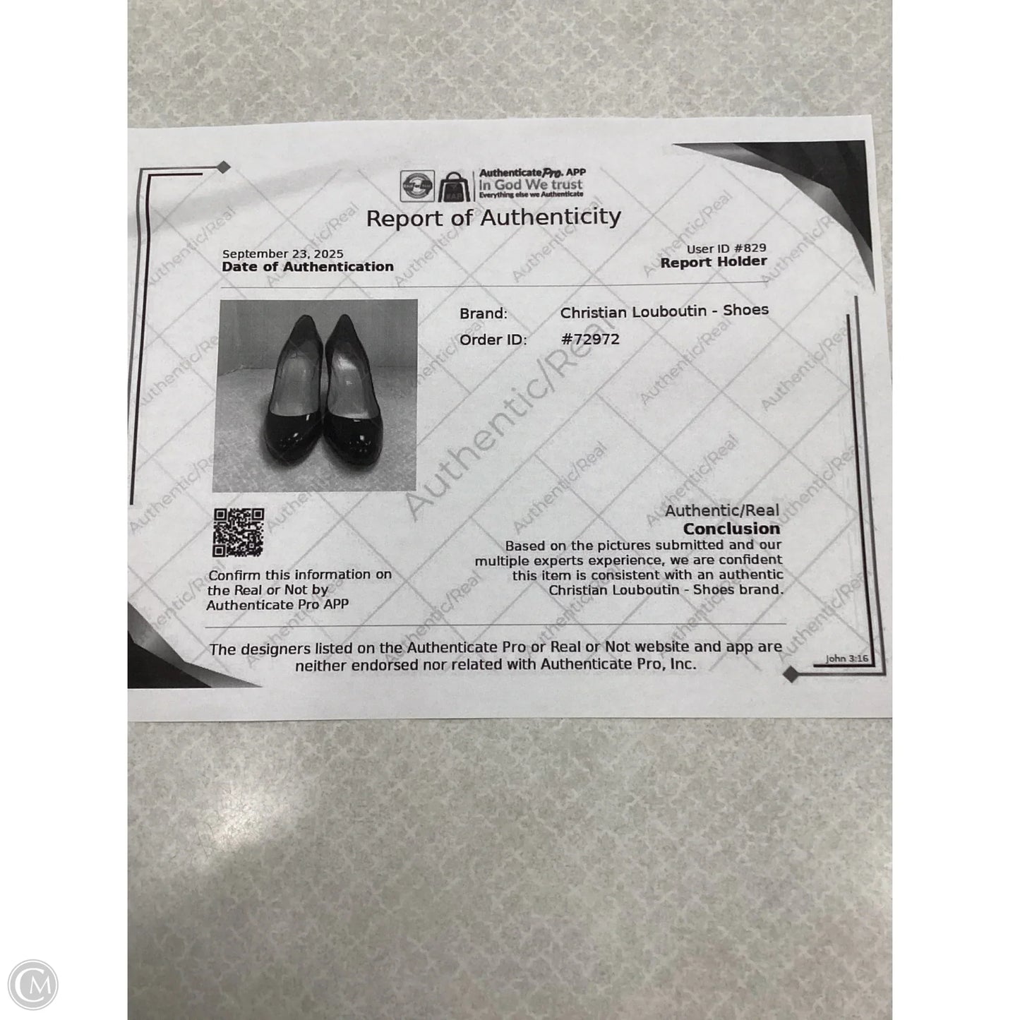 Shoes Luxury Designer By Christian Louboutin In Black, Size: 6.5