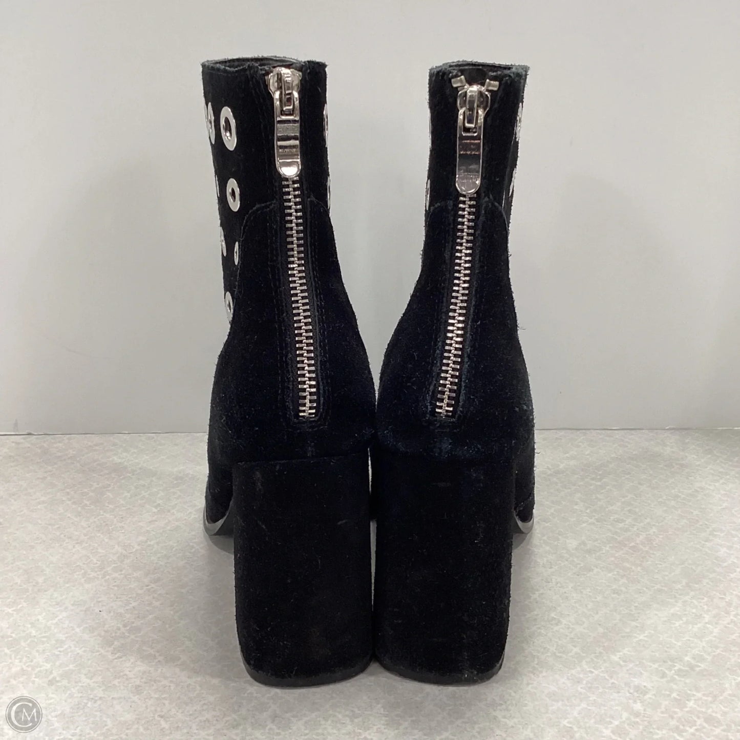 Boots Ankle Heels By Chinese Laundry In Black, Size: 8.5