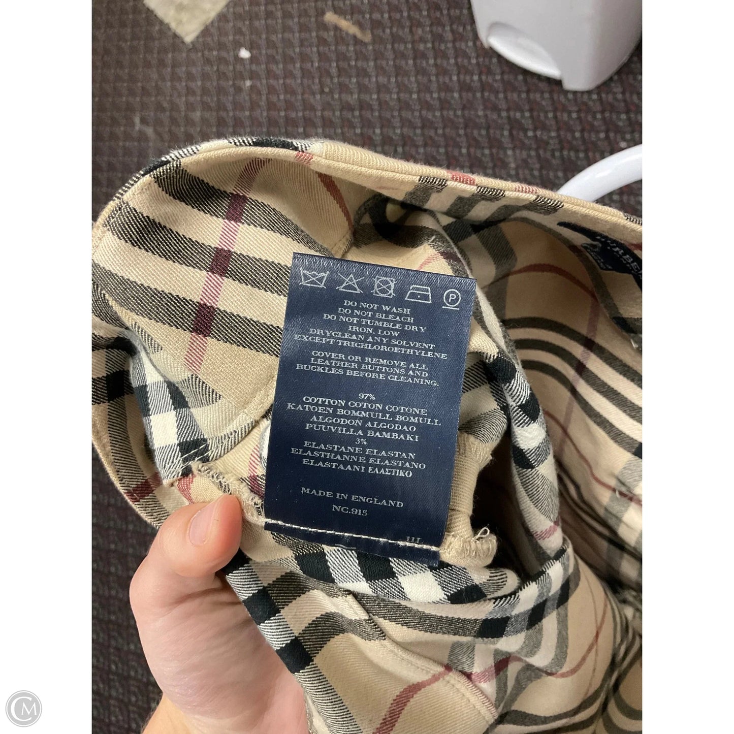 Skirt Luxury Designer By Burberry In Plaid Pattern, Size: 6