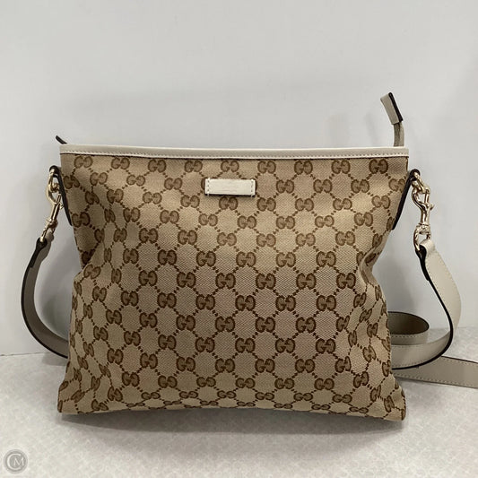 Crossbody Luxury Designer By Gucci, Size: Medium