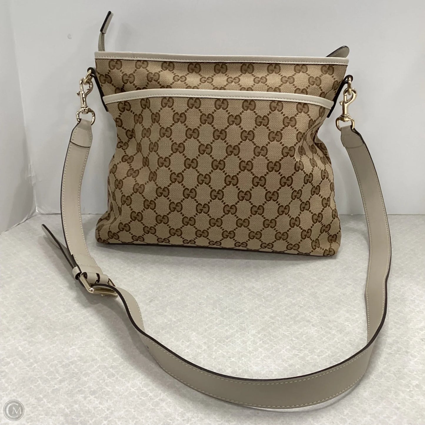 Crossbody Luxury Designer By Gucci, Size: Medium