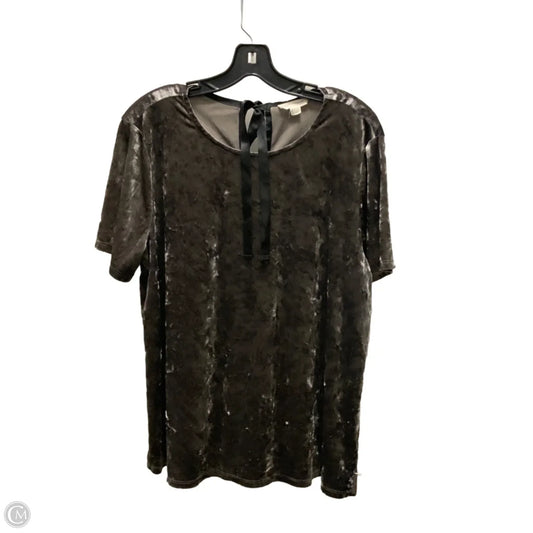 Top Short Sleeve By Beachlunchlounge In Grey, Size: Xl