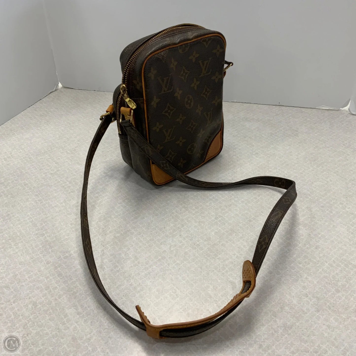 Handbag Luxury Designer By Louis Vuitton, Size: Small