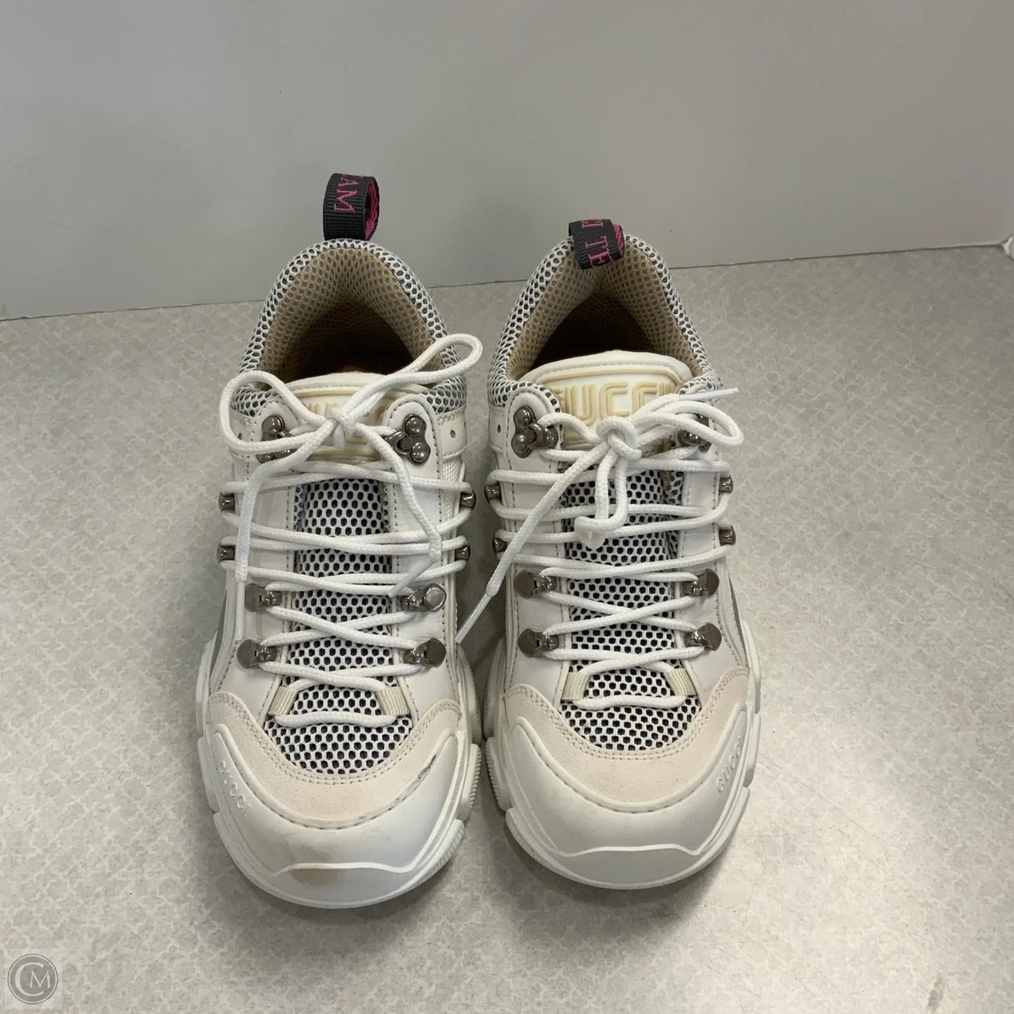 Shoes Luxury Designer By Gucci In White, Size: 5.5