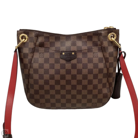 Crossbody Luxury Designer By Louis Vuitton, Size: Medium