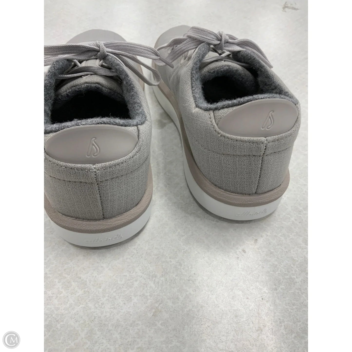 Shoes Sneakers By Allbirds In Grey & White, Size: 7