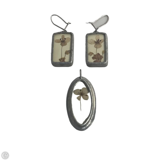 Necklace Set By Clothes Mentor, Size: 02 Piece Set