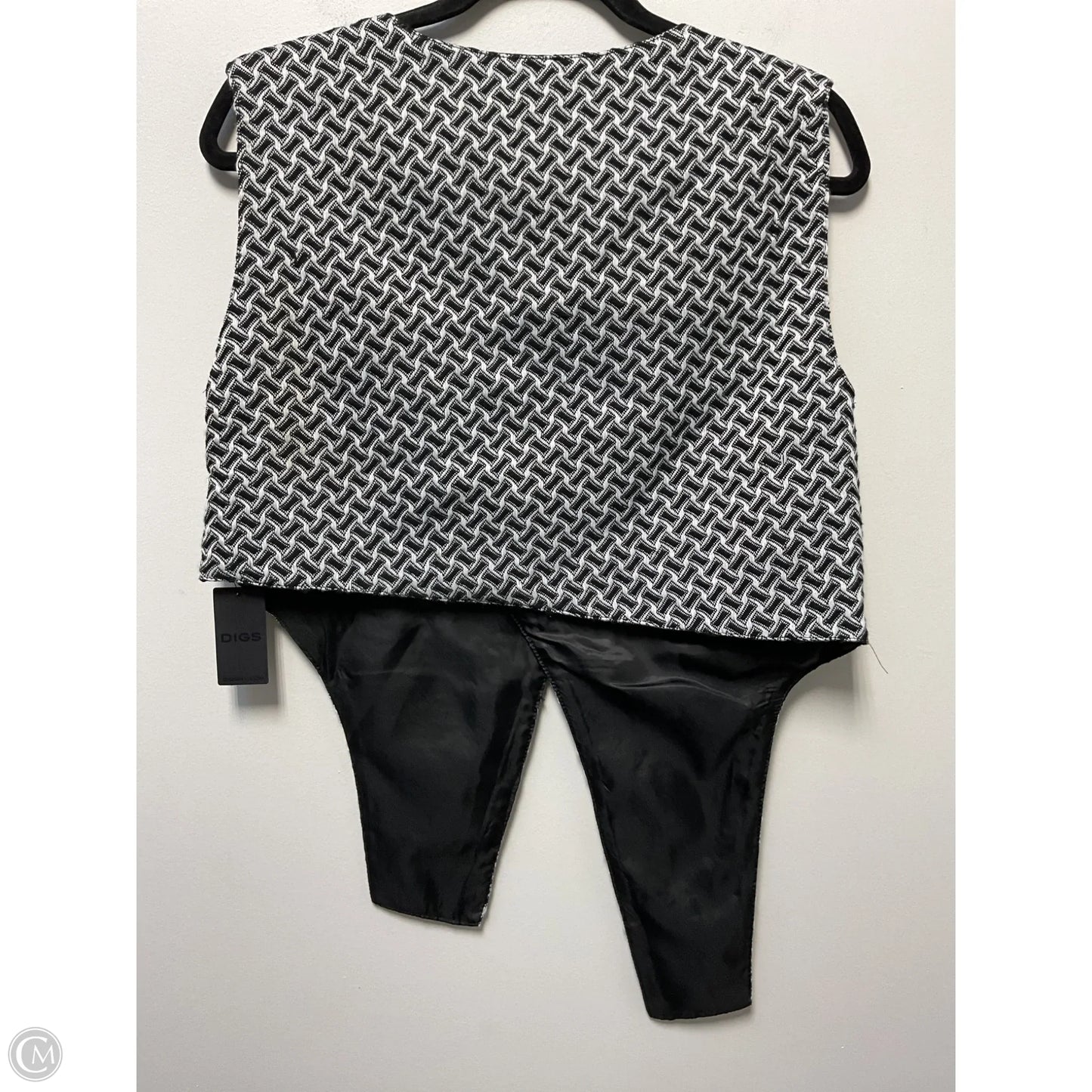 Vest Other By Clothes Mentor In Black & White, Size: M