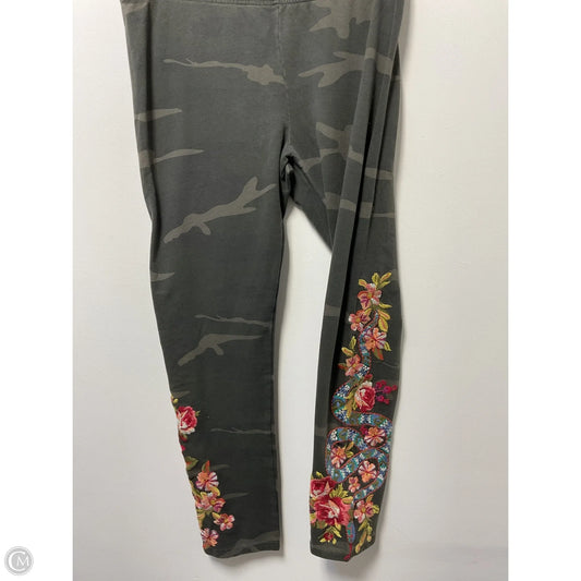 Pants Leggings By Johnny Was In Camouflage Print, Size: L