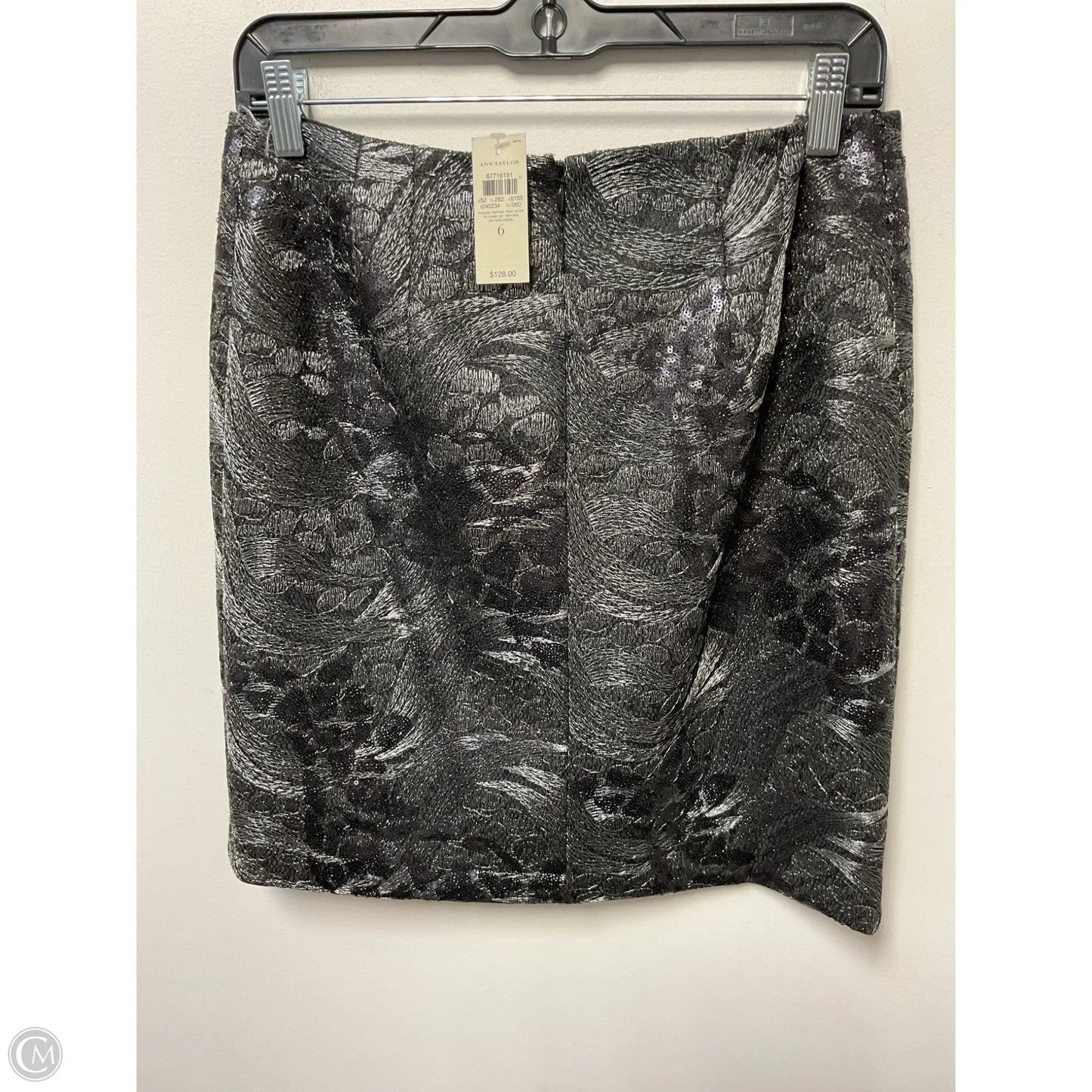Skirt Mini & Short By Ann Taylor In Silver, Size: 6
