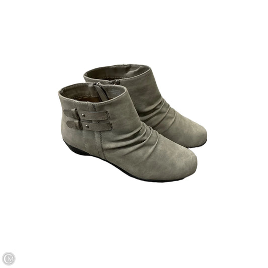 Boots Ankle Flats By Solanz In Grey, Size: 8