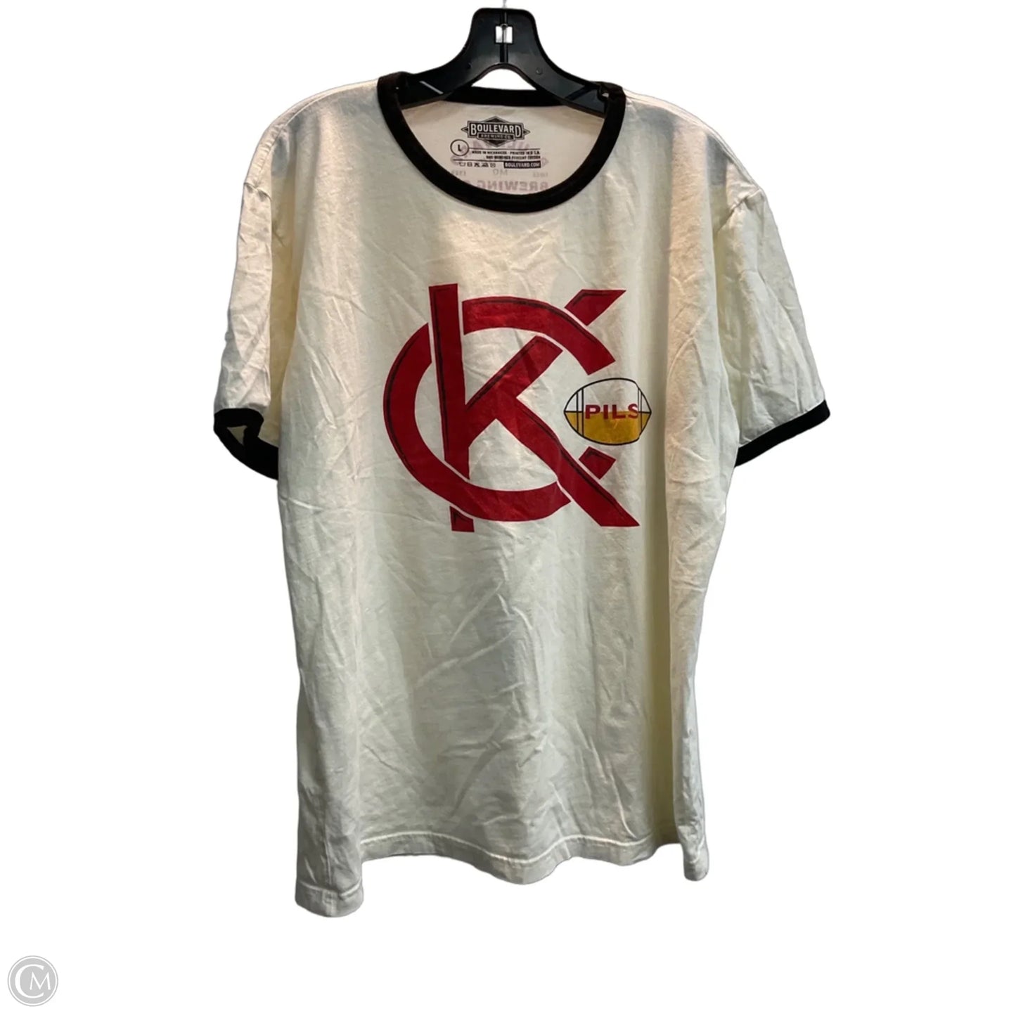 Top Short Sleeve By Clothes Mentor In Cream, Size: M