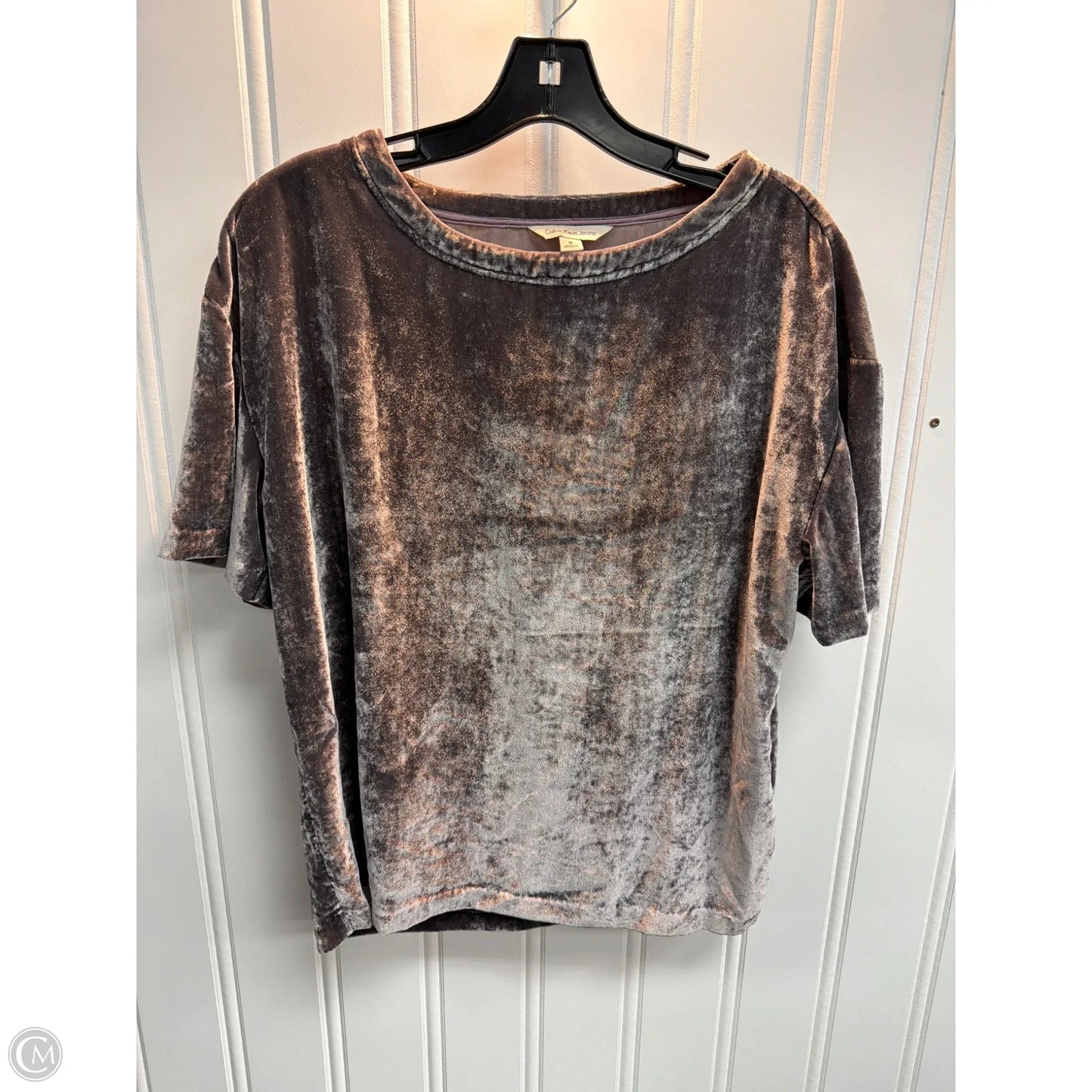 Top Short Sleeve By Calvin Klein In Grey, Size: M