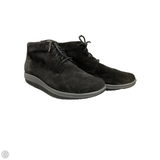 Boots Ankle Flats By Cmb In Black, Size: 8
