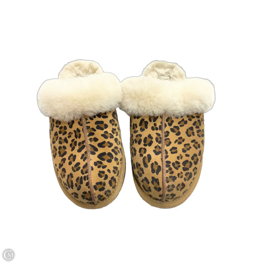 Slippers Designer By Ugg In Animal Print, Size: 7
