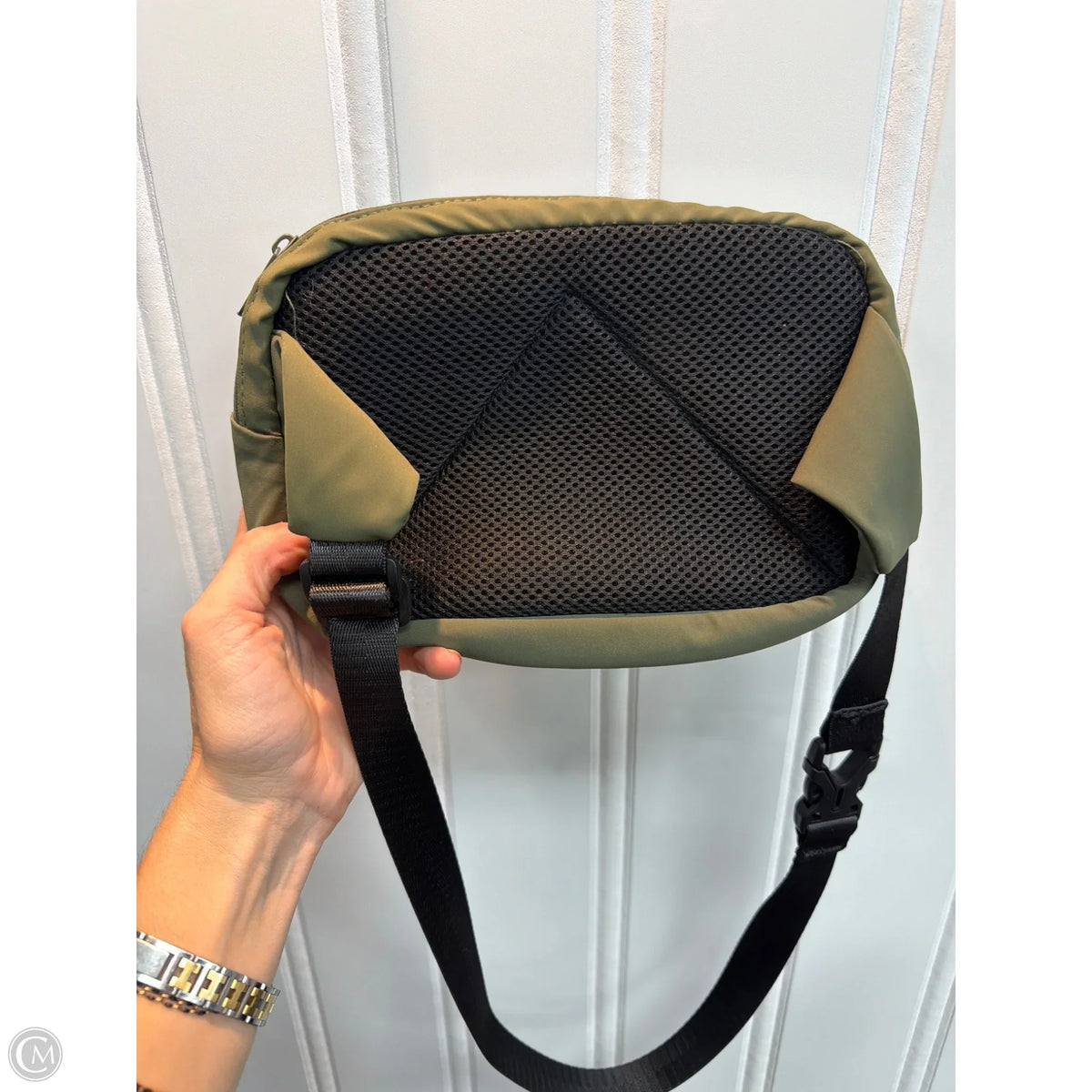 Belt Bag By Clothes Mentor, Size: Medium