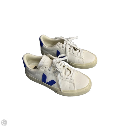 Shoes Sneakers By Veja In Blue & White, Size: 8