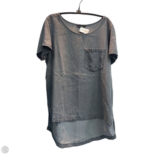 Top Short Sleeve By Express In Grey, Size: L