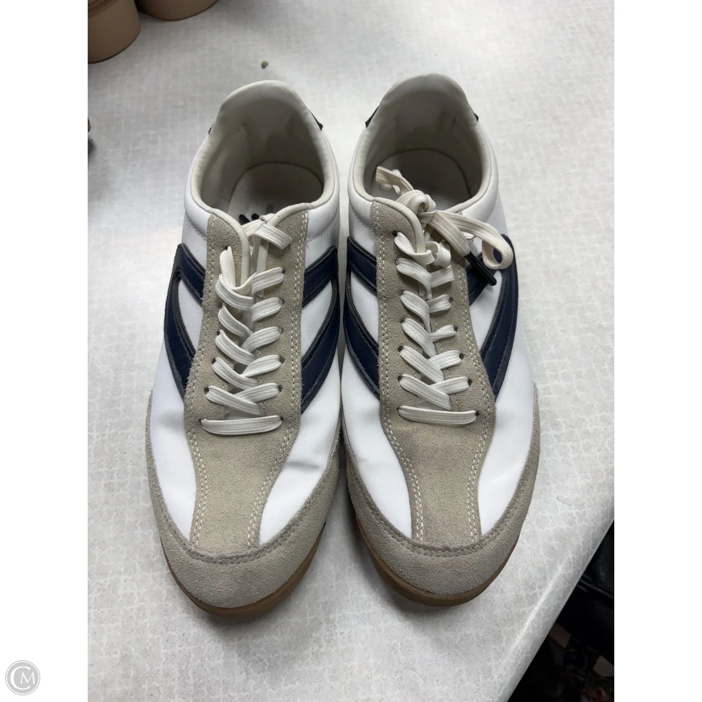 Shoes Athletic By Tretorn In White, Size: 8