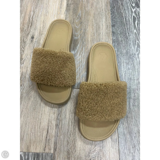 Sandals Flats By Lululemon In Tan, Size: 7