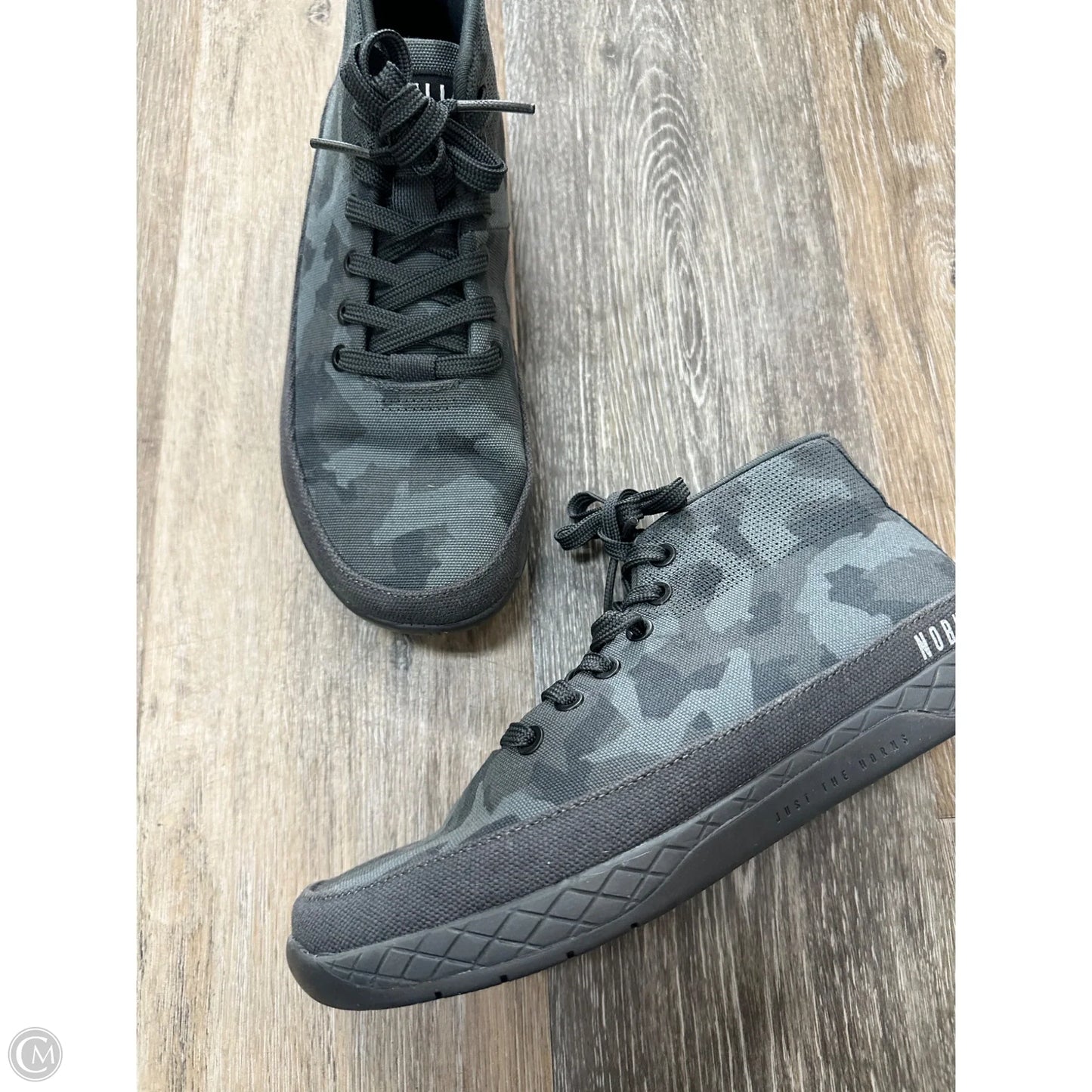 Shoes Athletic By Nobull In Grey, Size: 8.5