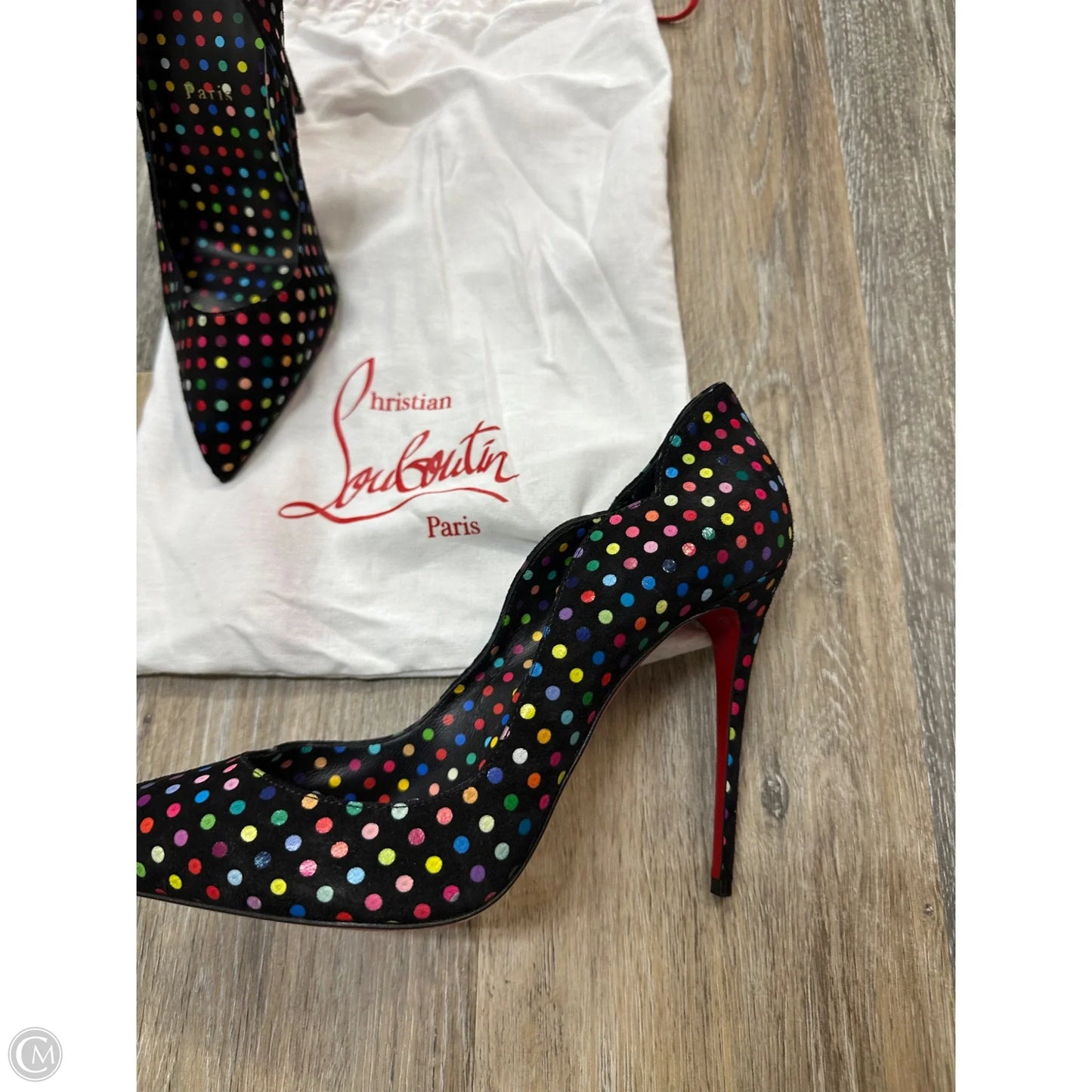 Shoes Luxury Designer By Christian Louboutin In Polkadot Pattern, Size: 8.5