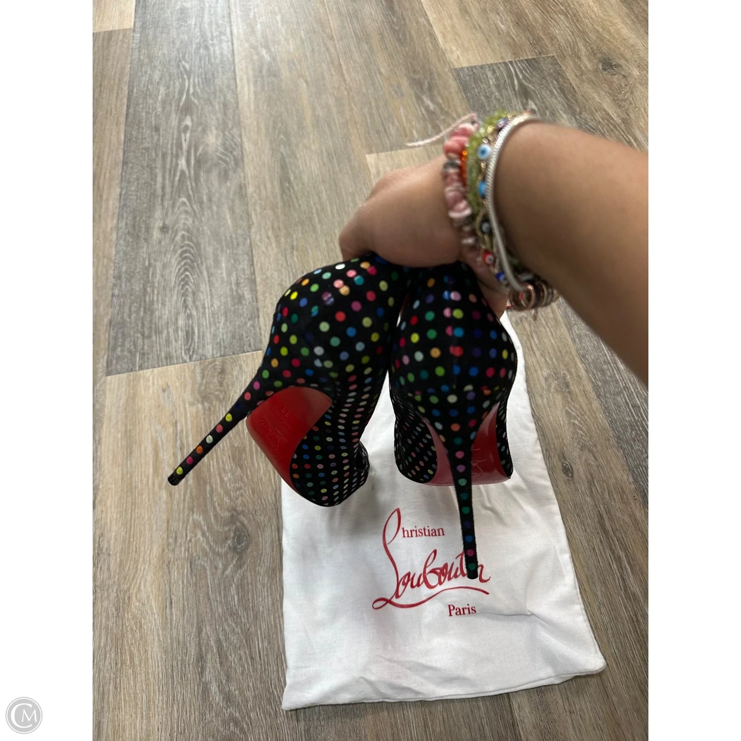 Shoes Luxury Designer By Christian Louboutin In Polkadot Pattern, Size: 8.5