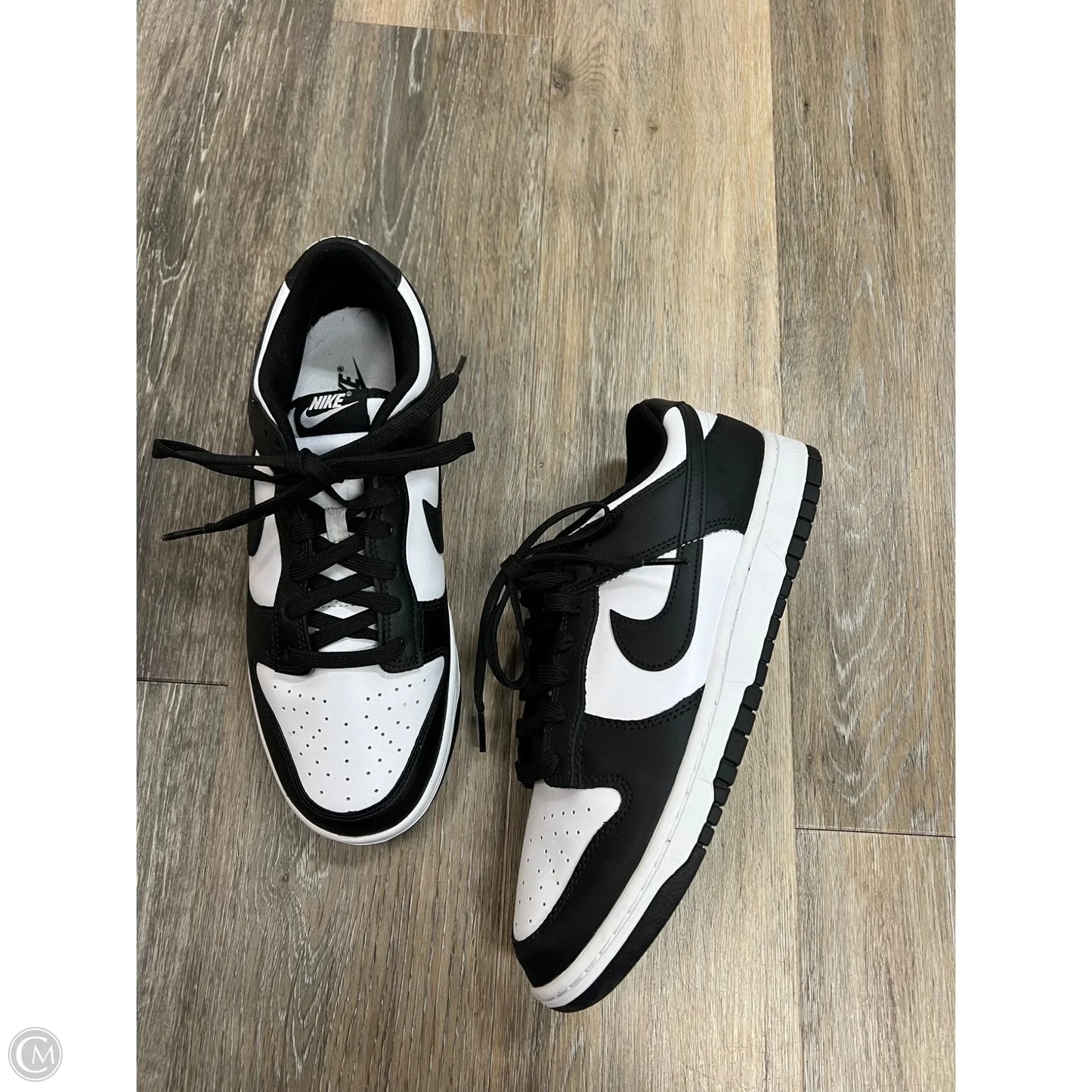 Shoes Athletic By Nike In Black & White, Size: 10