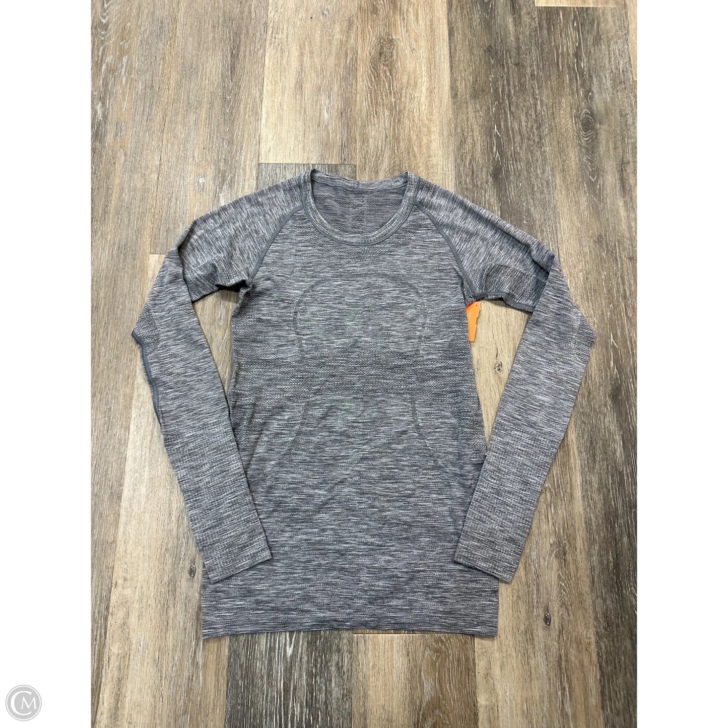 Athletic Top Long Sleeve Collar By Lululemon In Grey, Size: 6