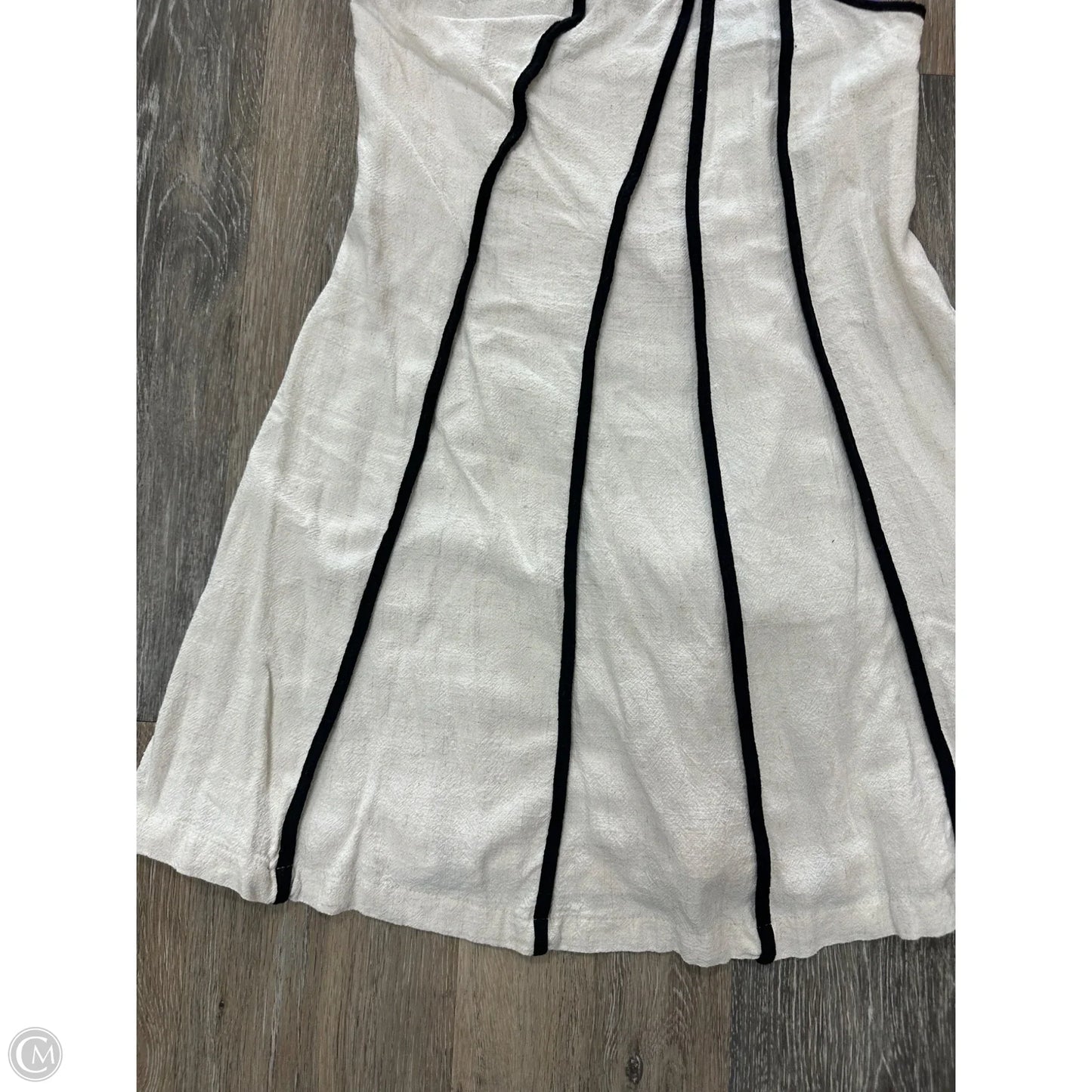 Dress Casual Short By Illa Illa In Black & White, Size: M