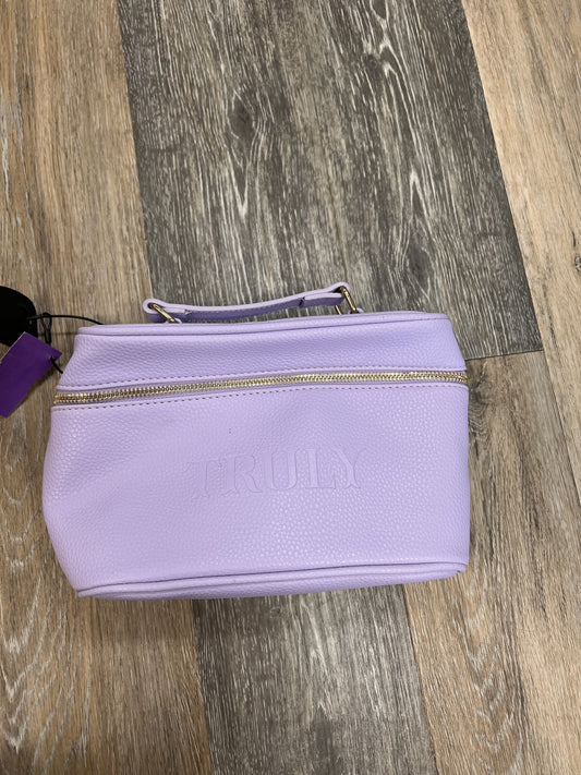 Makeup Bag By Truly Beauty Size: Medium