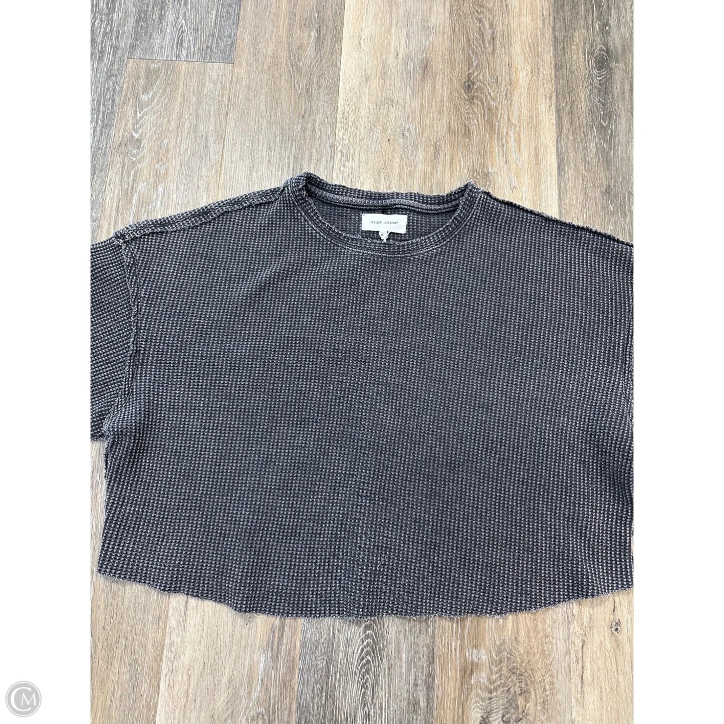 Top Short Sleeve By Dear John In Grey, Size: M