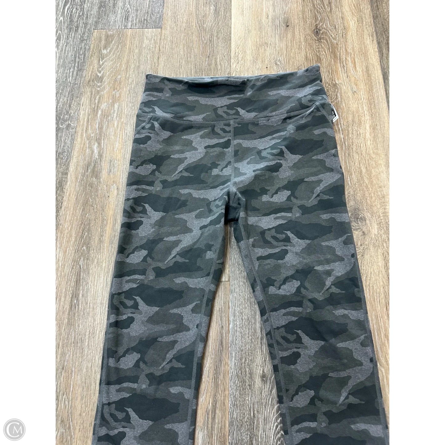Athletic Leggings By Vuori In Camouflage Print, Size: M