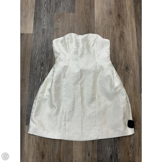 Dress Party Short By Saints & Secrets In Cream, Size: 14